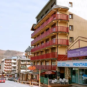 Kione Paradís Blanc Apart-hotel